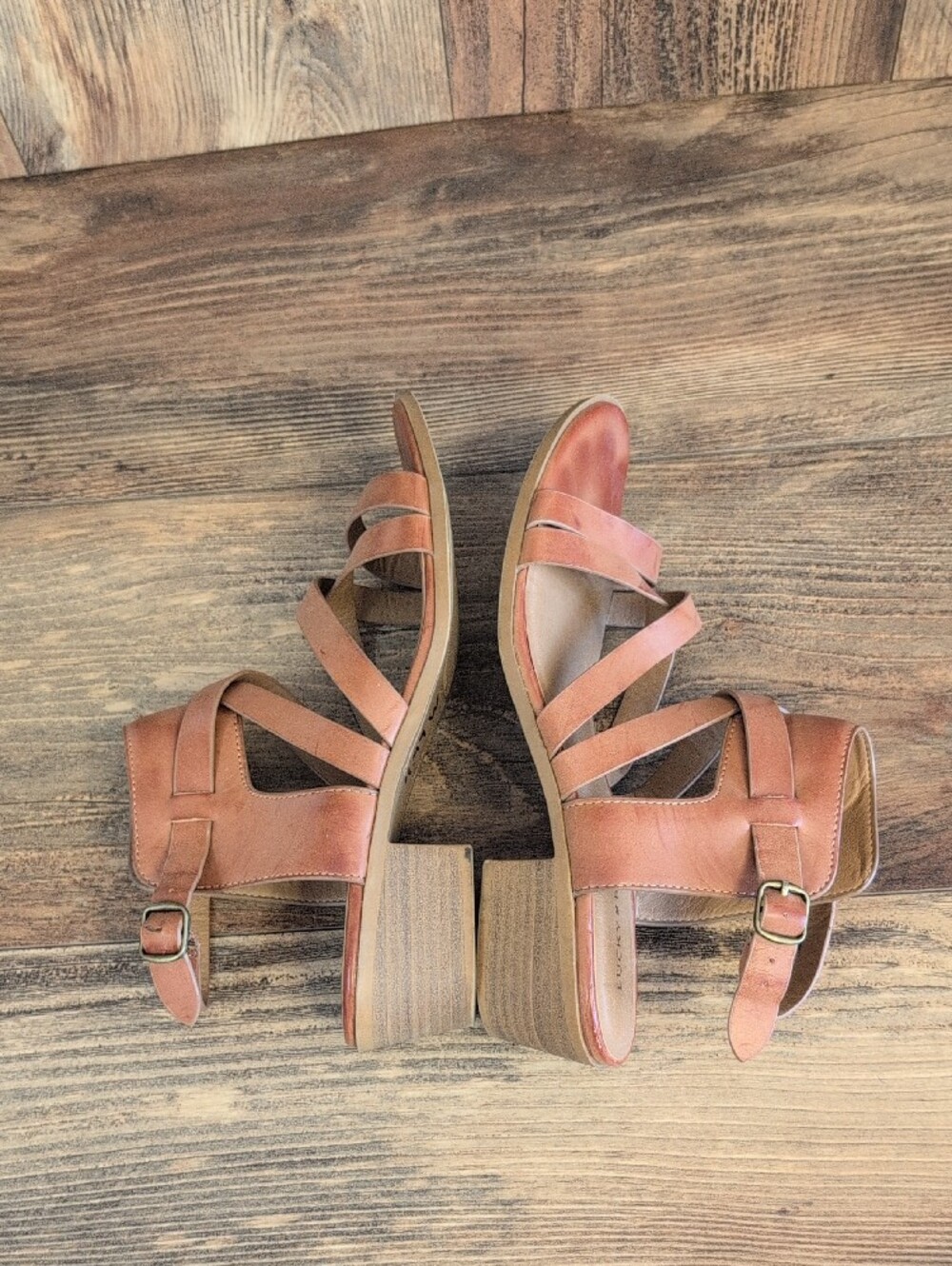 Lucky Brand Baruska Strappy Leather Sandals 5M 569A - Picture 4 of 8